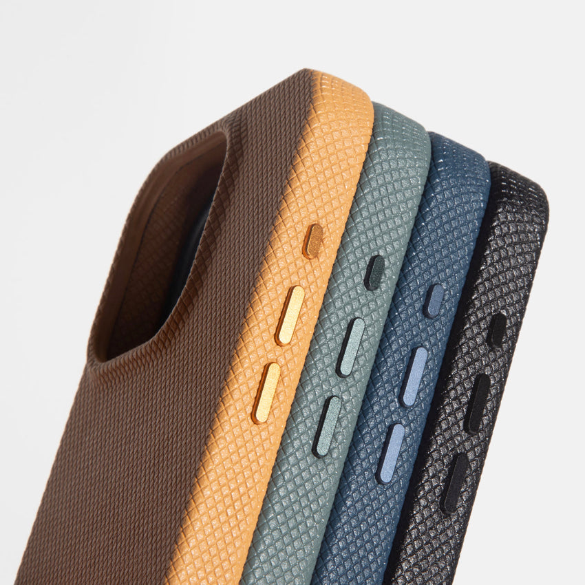 Native Union Classic Case for iPhone 16 Pro-Navy