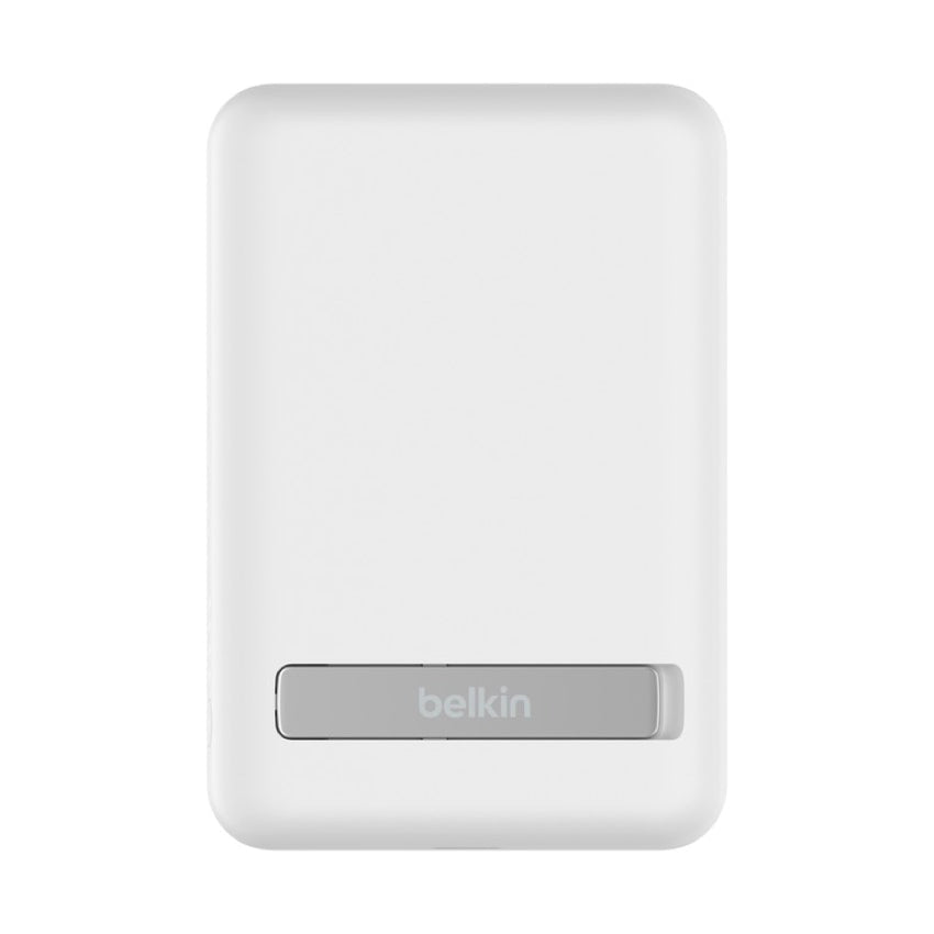 BELKIN BOOST CHARGE Magnetic 7.5W Wireless Power Bank 5K with Kickstand - White