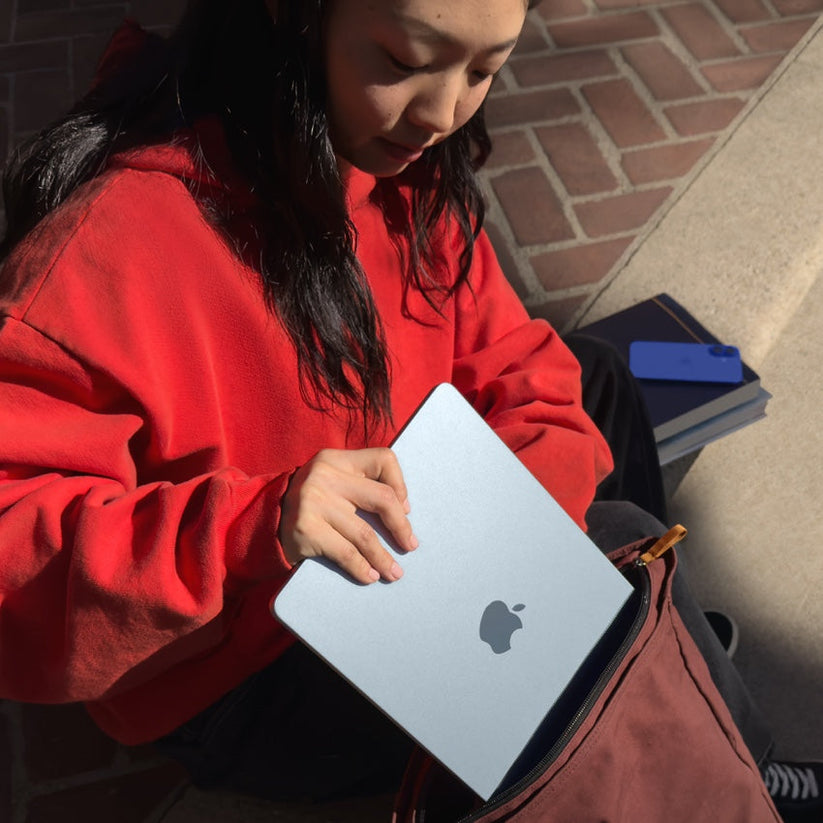 13-inch MacBook Air: Apple M4 chip with 10-core CPU and 8-core GPU, 256GB SSD - Silver